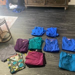 Medical scrubs! Pants and shirts. lightly used and in great condition!